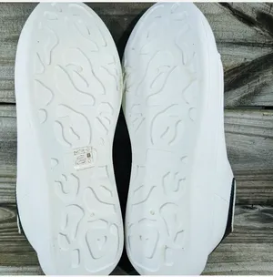 She & In women's sneakers white black trim size 40 {9} thumbnail 7
