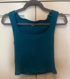 Textured Old Navy Tank thumbnail 4