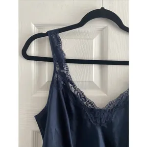 Vintage Lace Trim Satin Full Slip Womens Size M Navy Blue Lingerie Nightgown thumbnail 2