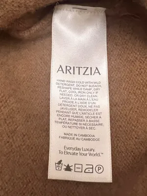 Aritzia Women's Classic Knit Essential 100%CASHMERE Crew Neck Sweater Sz XS thumbnail 7