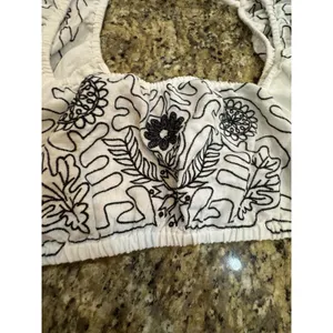 Free‎ People NWT size Medium Embroidered Lotus Top Only Cropped thumbnail 6