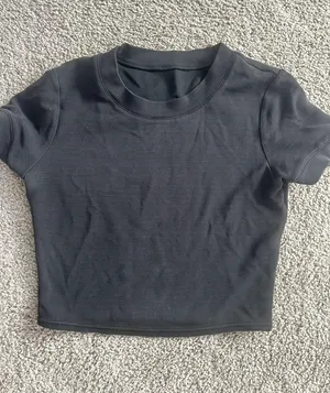 Alo Crop Top thumbnail 1