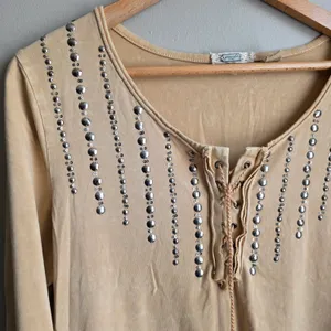 Gimmicks by BKE Tan Long Sleeve Top with Silver Accents thumbnail 4