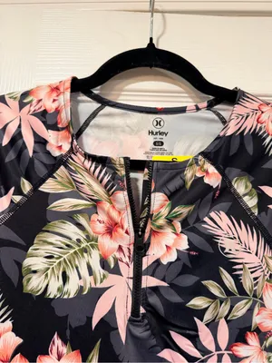 NWT Hurley Size S Floral Long Sleeve Rash Guard UPF 50+ Quarter Zip thumbnail 2
