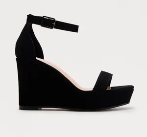 FashioNova BLACK WEDGE HEEL thumbnail 1