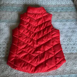 SO Red Vest thumbnail 2