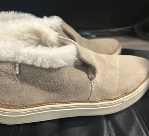 Toms Cream Furry Lined Shoes thumbnail 1