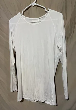 Lululemon long sleeve thumbnail 1