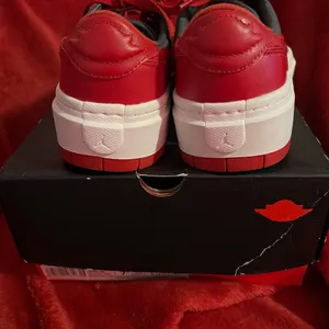 Nike Jordan 1 Elevate Low Varsity Red and Charcoal Gray thumbnail 5