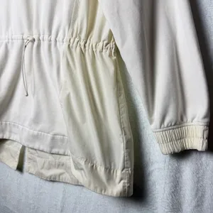Athleta Triumph Hybrid Crewneck Sweatshirt Magnolia White Cream Women's size M thumbnail 4