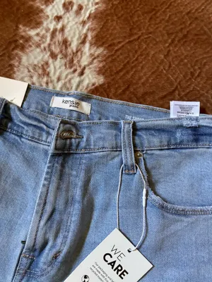 Women's light wash denim cutoff shorts new with tags Kensie jeans Size 10/30 thumbnail 4