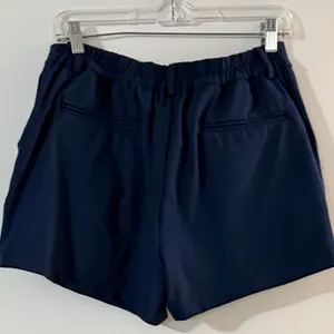 High-Waist Navy Women's Shorts with Tailored Front thumbnail 3