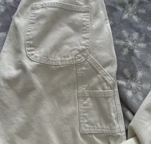 Brandy Melville Cargo Pants thumbnail 4