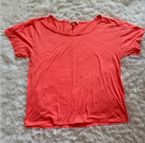 Victoria's Secret shirt thumbnail 1