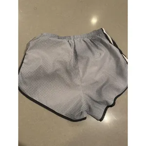 Nike Dri-FIT‎ Running Shorts Women's Gray Athletic Training Gym Workout medium thumbnail 5