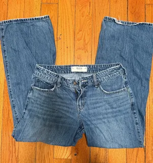 Hollister Jeans thumbnail 1