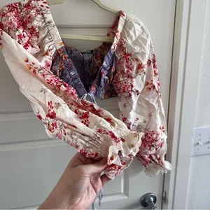 Floral Crop Top Long Sleeves Purple thumbnail 3