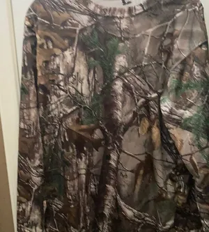 FINAL MARKDOWN Field & stream camo top Large thumbnail 1