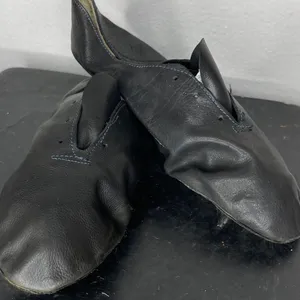 Black Leather Dance Shoes‎ Size 8 thumbnail 2