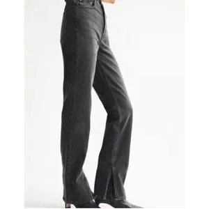 Abercrombie & Fitch 90’s ultra high rise straight black wash jeans 26/2 s thumbnail 3