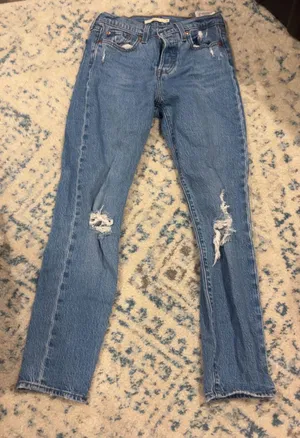 Levi’s Wedgie Jeans thumbnail 1