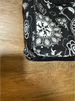 Thirty-One Black White Floral Paisley Quilted Tote Bag Handbag Purse thumbnail 6