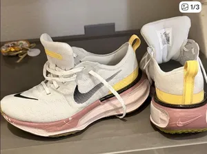 Nike Invincible 3 Running Shoes thumbnail 1