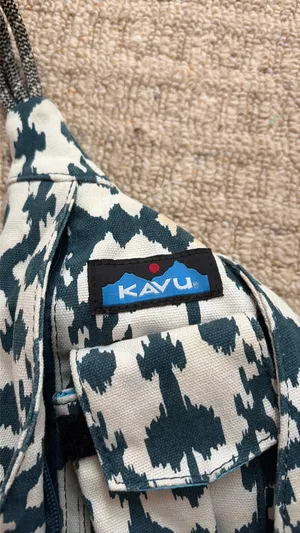 KAVU Crossbody bag thumbnail 4