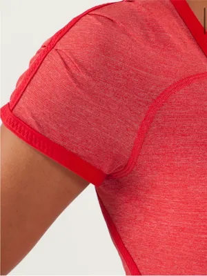 lululemon athletica Team Spirit Tech Short Sleeve Shirt Size 2 thumbnail 3