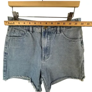 Distressed High Rise Denim Shorts M Raw Hem Light Wash Jean Cutoff Casual Boho‎ thumbnail 4