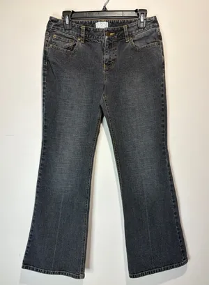 Ann Taylor LOFT Grey Flare Leg Jeans Size 6P thumbnail 1