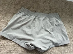 Zyia shorts thumbnail 2