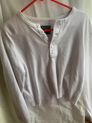 Abercrombie White Cropped Top thumbnail 1