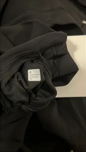 Lululemon Black Align Leggings 28” thumbnail 4