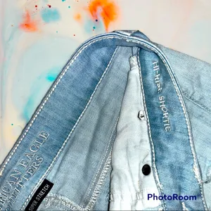 American Eagle Distressed Hi-Rise Shortie thumbnail 3
