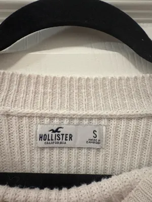 Hollister Easy Crew Sweater  thumbnail 3