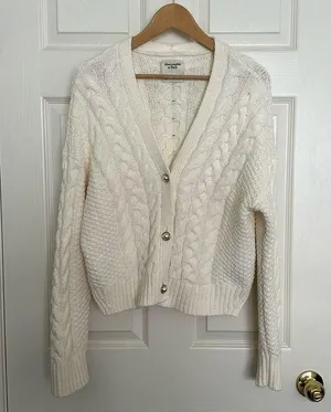 Abercrombie and Fitch short cardigan thumbnail 1