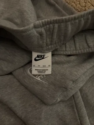 Nike Sweatpants thumbnail 4
