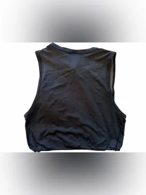 Gymshark Black Seamless Cropped Muscle Tank thumbnail 2