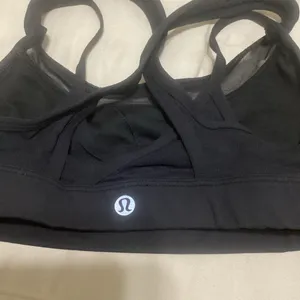 Lululemon Get  Down Bra size 4 black thumbnail 4