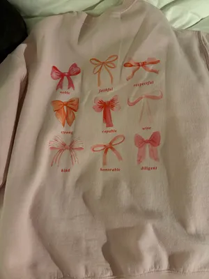 Proverbs 31 Gildan Bow Sweatshirt thumbnail 2