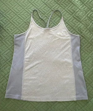 Nike Women's Gray Tank Top Size Medium thumbnail 1