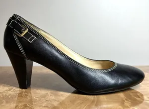 Lauren Ralph Lauren Salma Black Leather Pumps Buckle Detail Women's 8B thumbnail 1