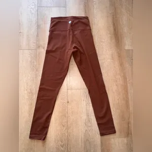 ⭐️Aritzia TNA High-Waist Brown Leggings thumbnail 3