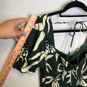 Francescas Forest Green Tropical Floral Linen Blend Puff Sleeve Midi Dress M thumbnail 8