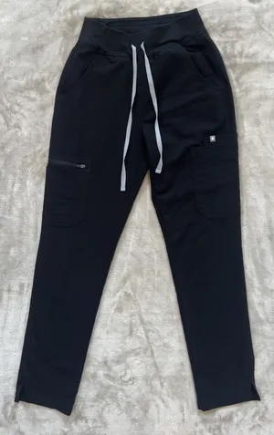 FIGS YOLA‎ Scrub Pants Women's XS Black Straight Leg Technical Collection thumbnail 1
