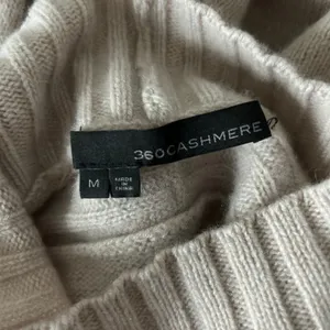 360Cashmere Allison Mock Neck Sweater 100% Cashmere Beige Ribbed Trim Medium thumbnail 4