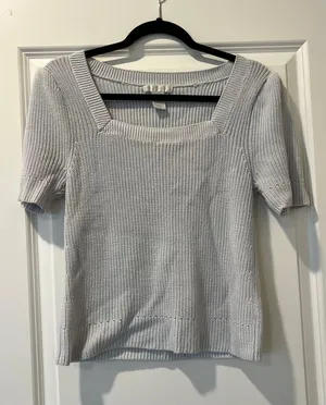 Boutique Top thumbnail 1