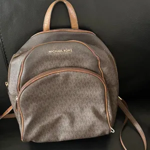 Michael‎ Kors brown monogram backpack purse with gold hardware thumbnail 1