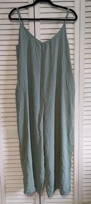 Sage Green Lightweight Wide Leg Jumper. Size XL. thumbnail 1